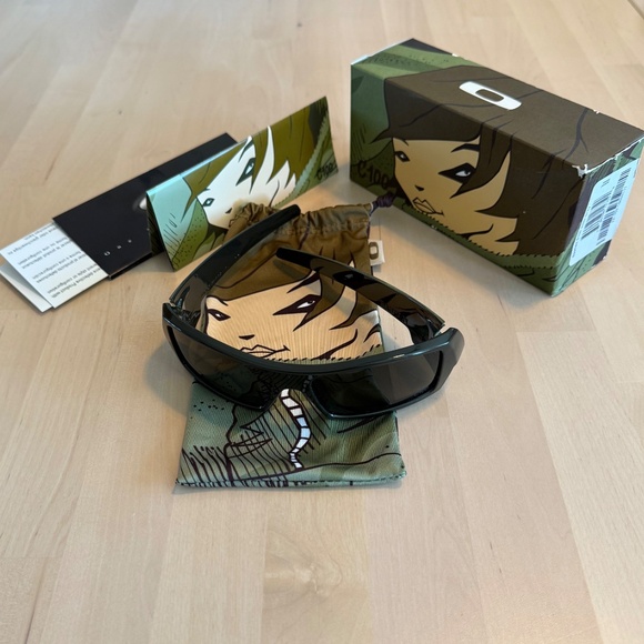 Ultra RARE - NIB - OAKLEY Gascan - C100 - Limited Artist Edition (only 500 made) - Picture 1 of 7